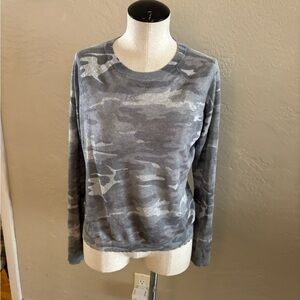 Loft Gray Lt Weight Camo Print Sweater Sz L